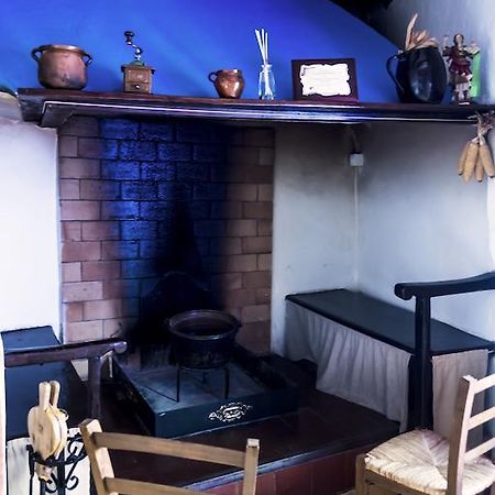 Casa Rural Los Lilos Gotor Bilik gambar